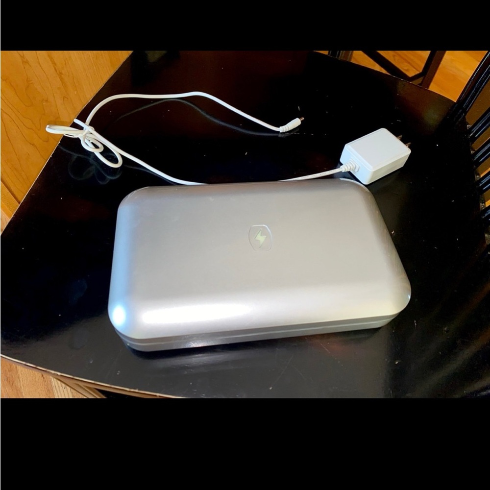 Phone Soap Cell Phone Sanitizer. Changing Cord. Gently Used. Model 500-4